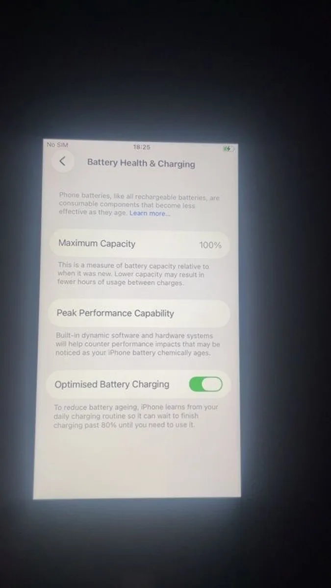 IPhone SE 3 100% Battery Health - Image 2