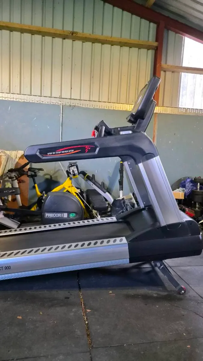BRAND NEW REAL LEADER TREADMILL SAVE 3K TODAY - Image 2