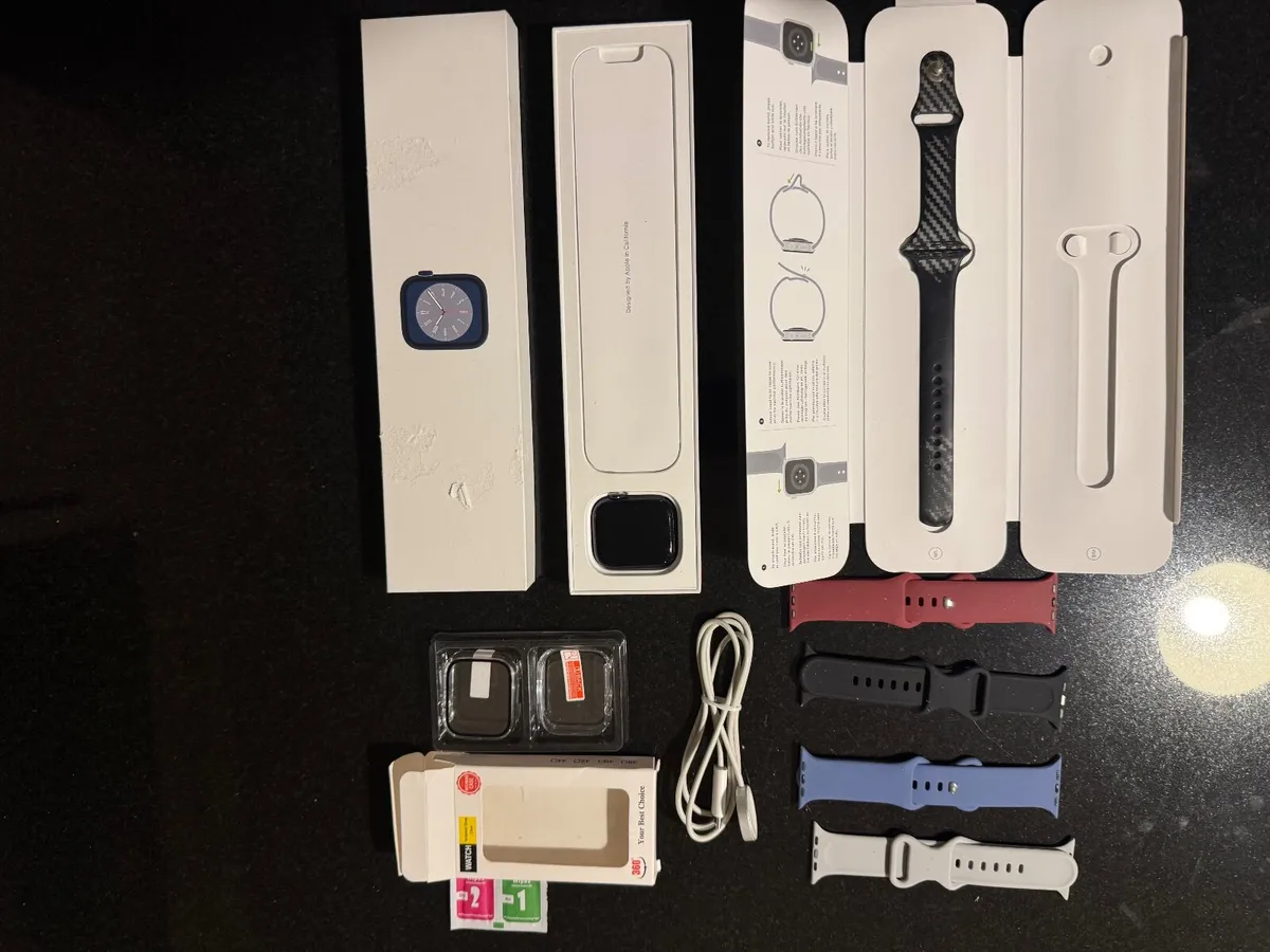 Apple Watch Series 8 45mm Midnight Blue & 5 Straps - Image 1