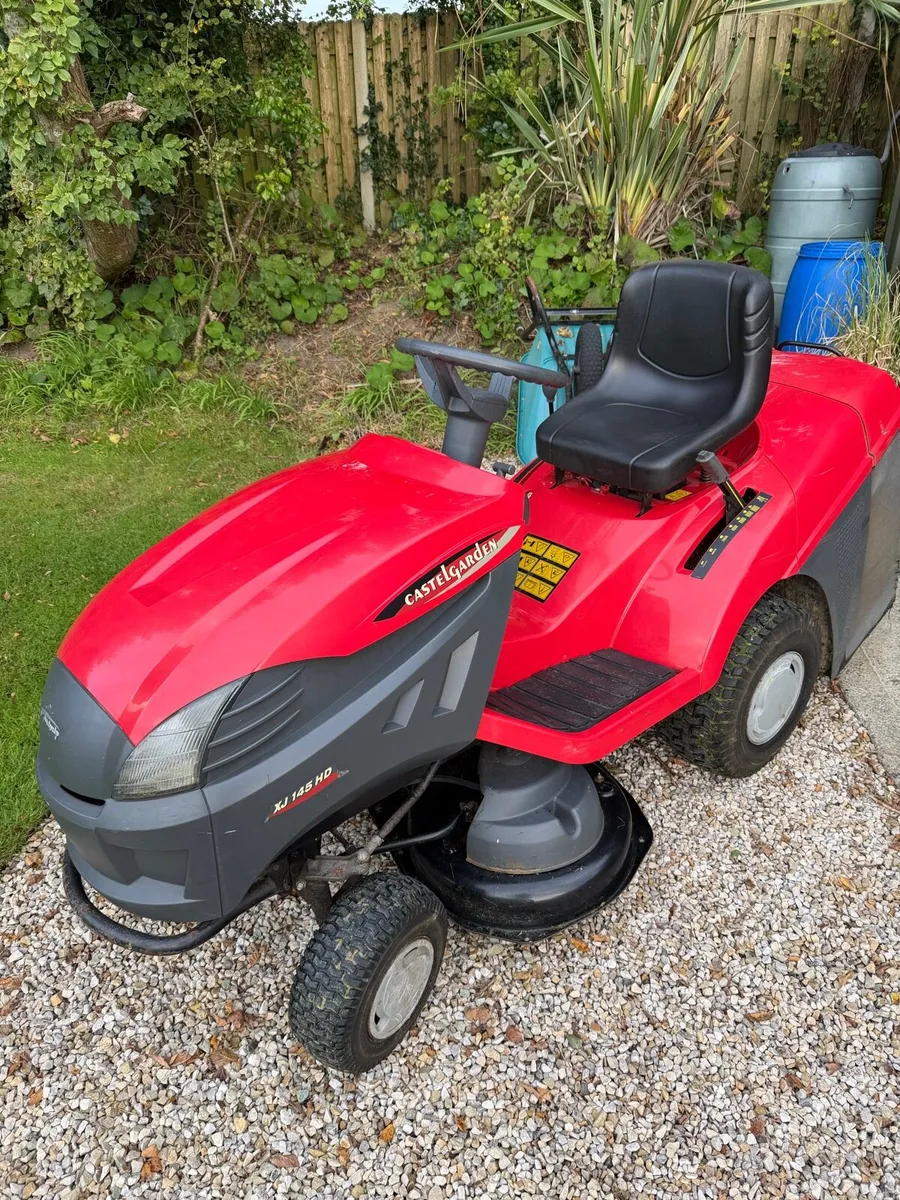 Castlegarden Ride On mower - Image 1