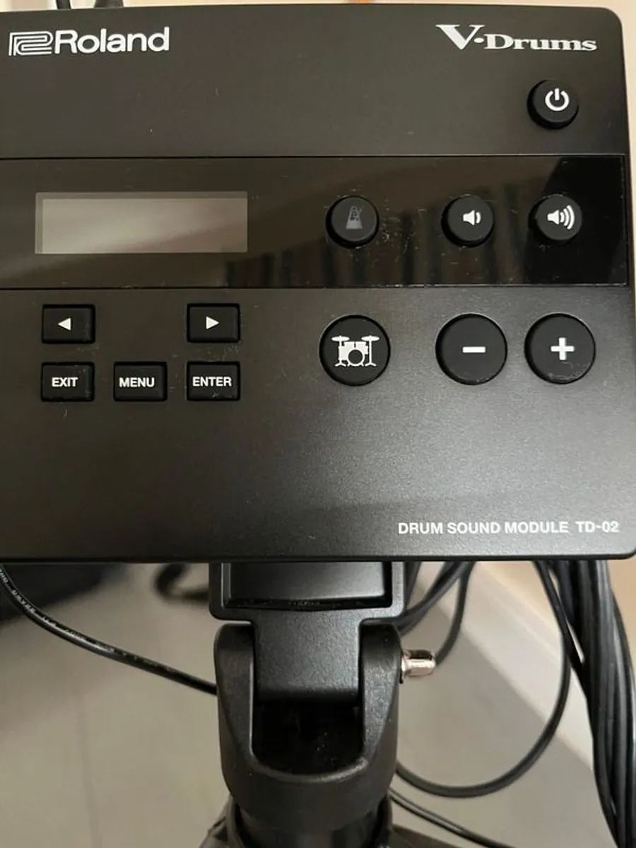 Roland Starter E-Drumkit in Mint Condition - Image 2
