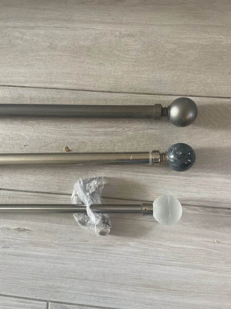 Curtain poles