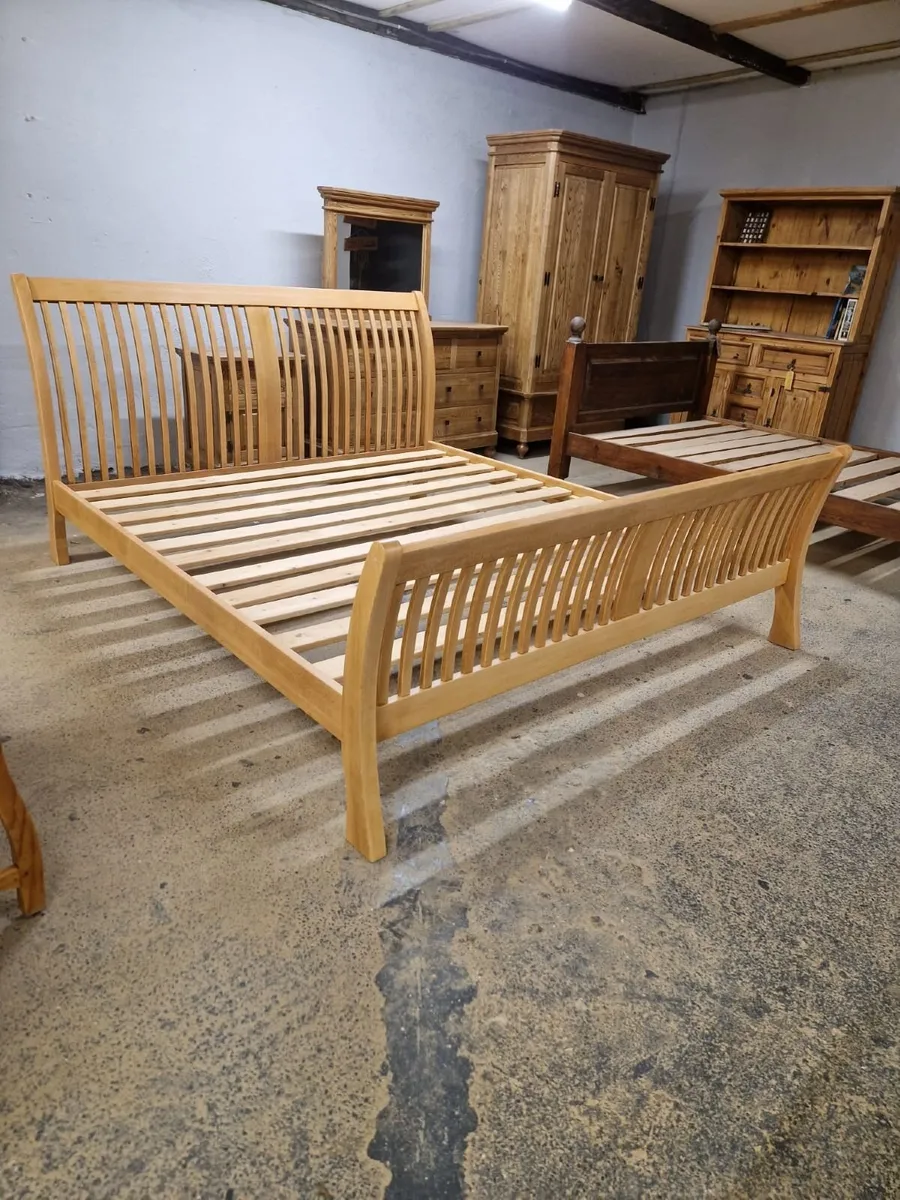 6ft super king light oak bed - Image 2