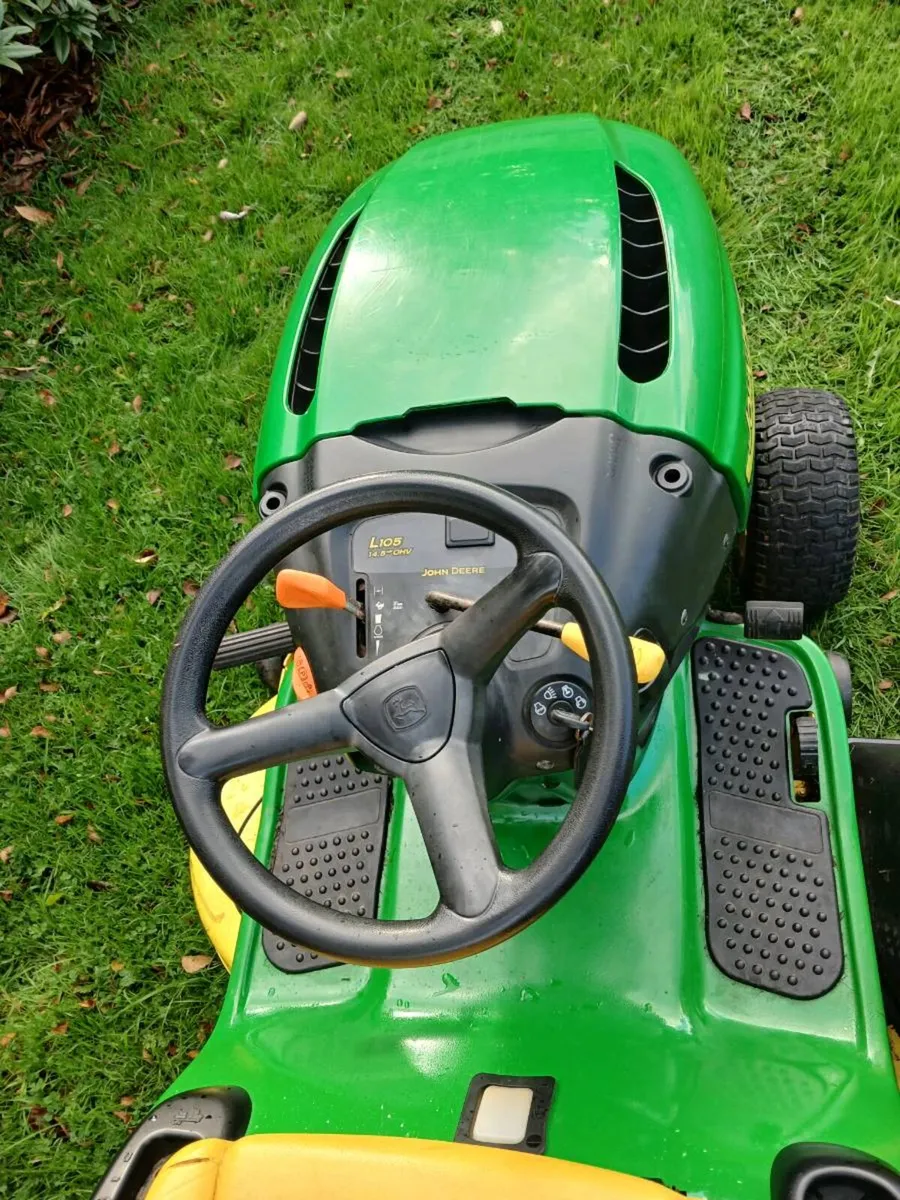 John Deere Lawnmower - Image 4