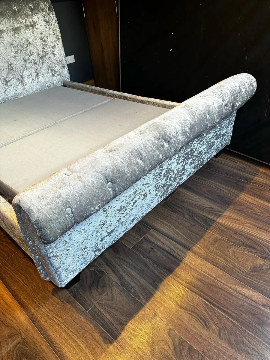 Bedroom set - Image 3