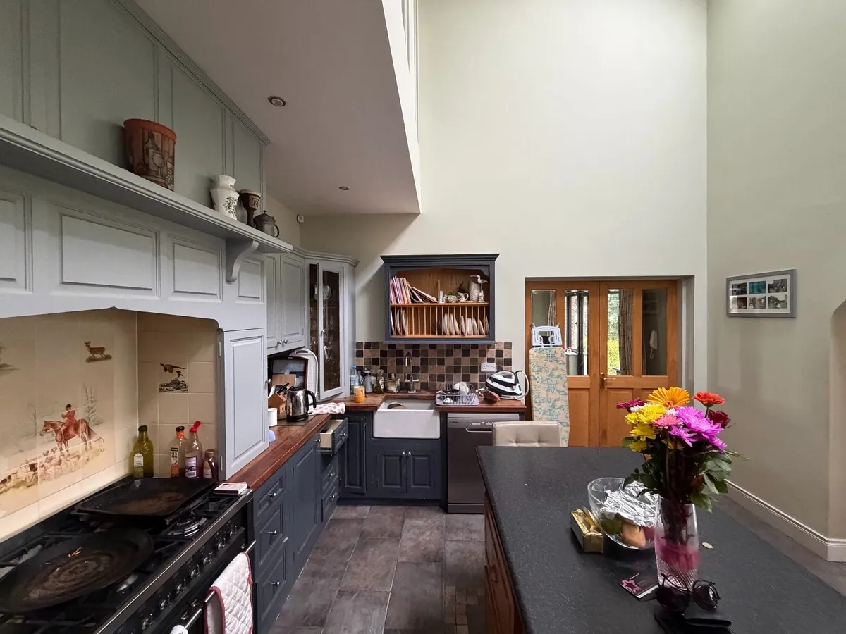 Kitchen units free to take away - Image 2