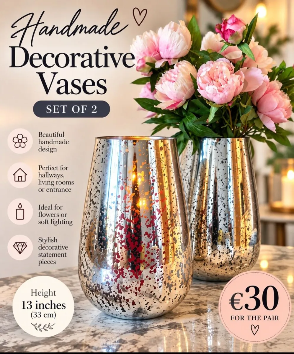Vases - Image 1