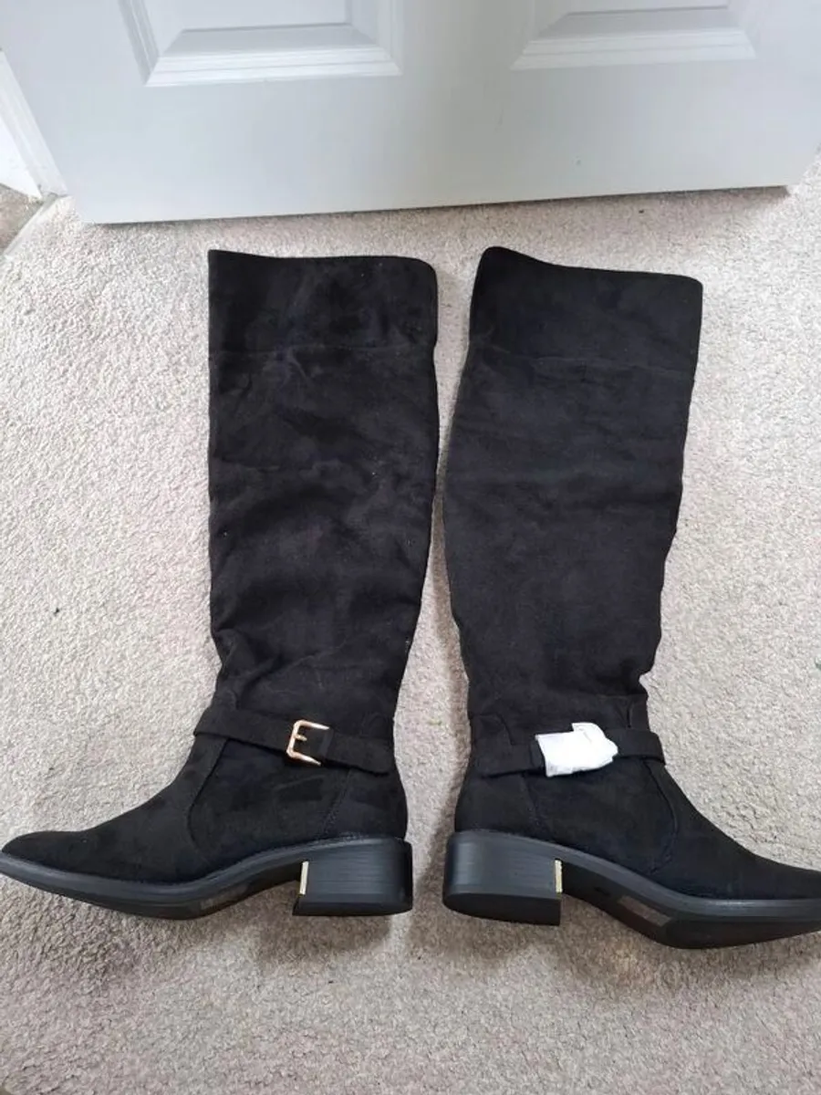 Boots - Image 4