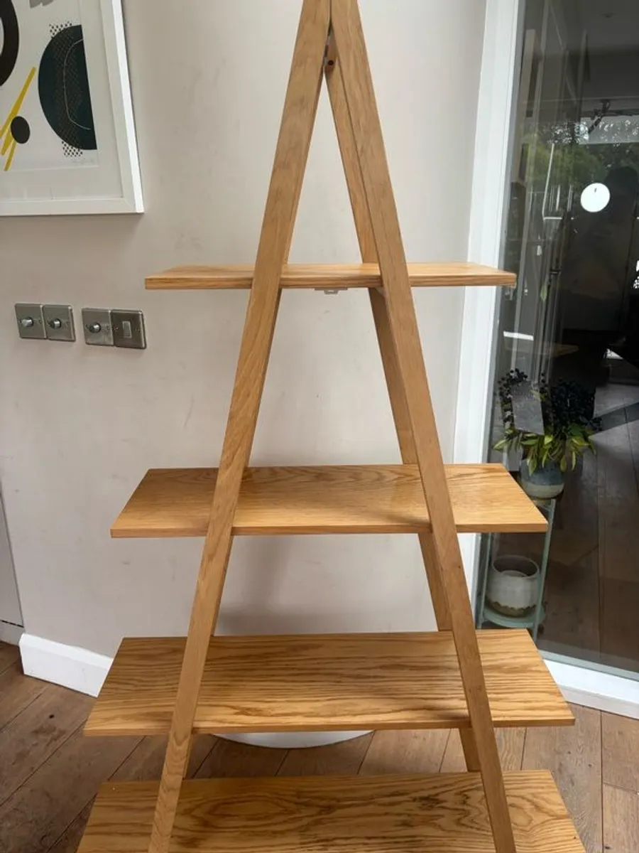 Shelf