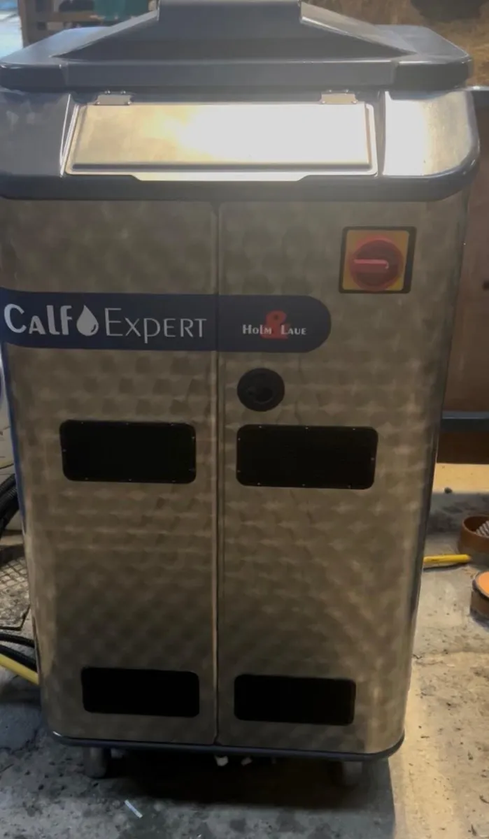 Calf feeder - Image 1