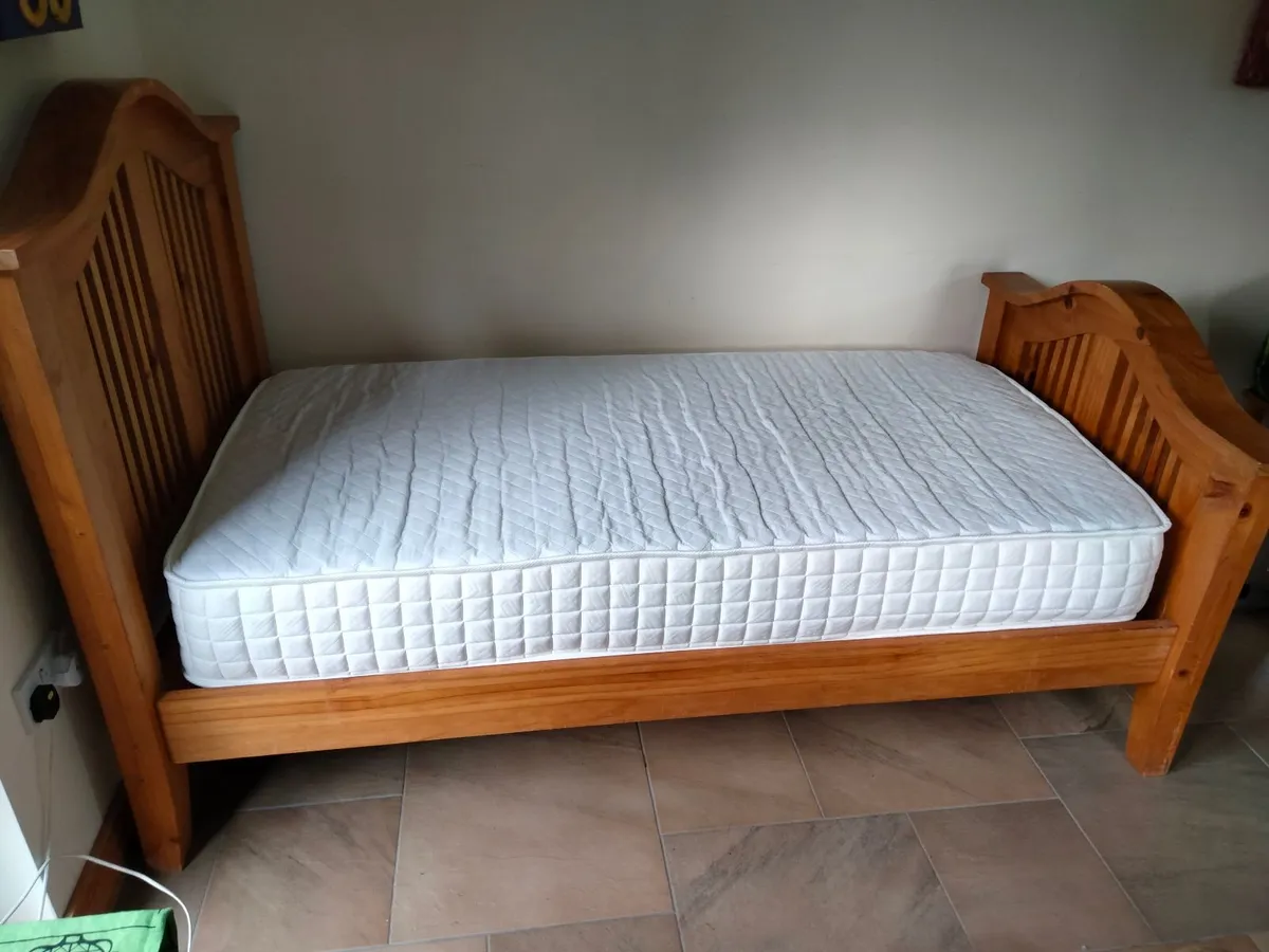 Single bed with mattress - Image 2
