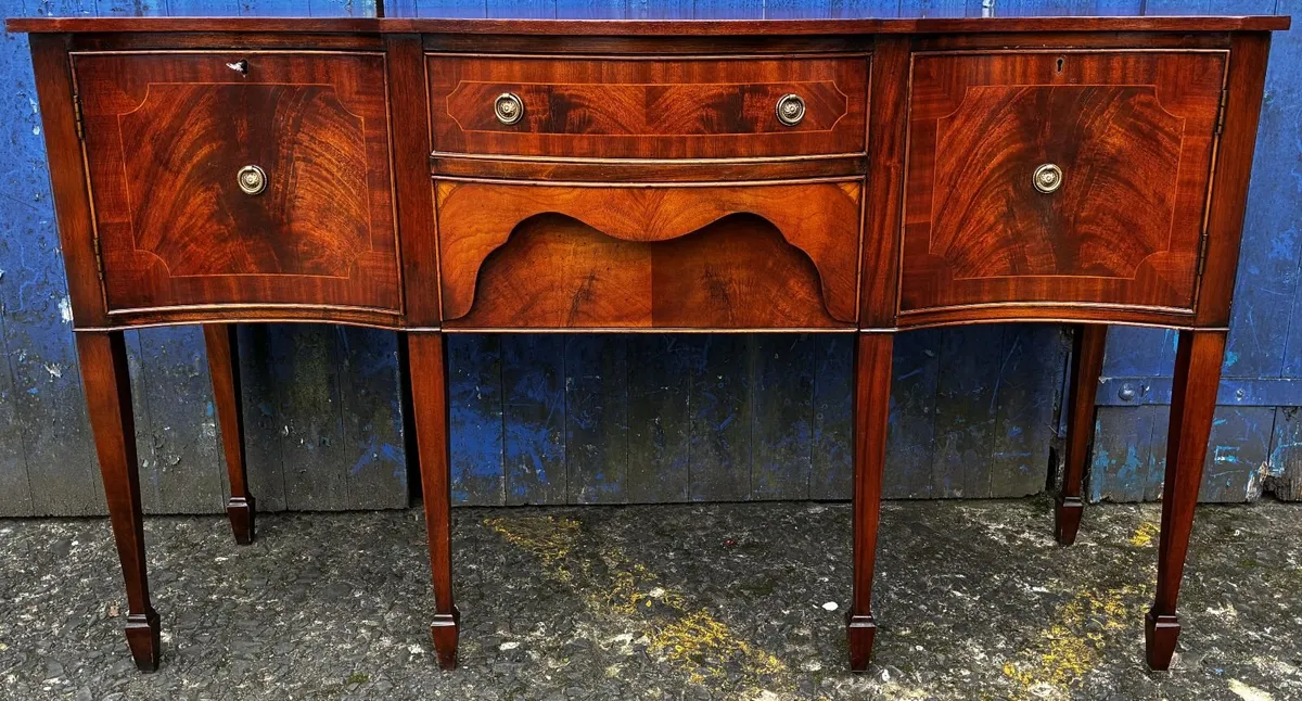 Flame Mahogany Serpentine Sideboard - Image 1