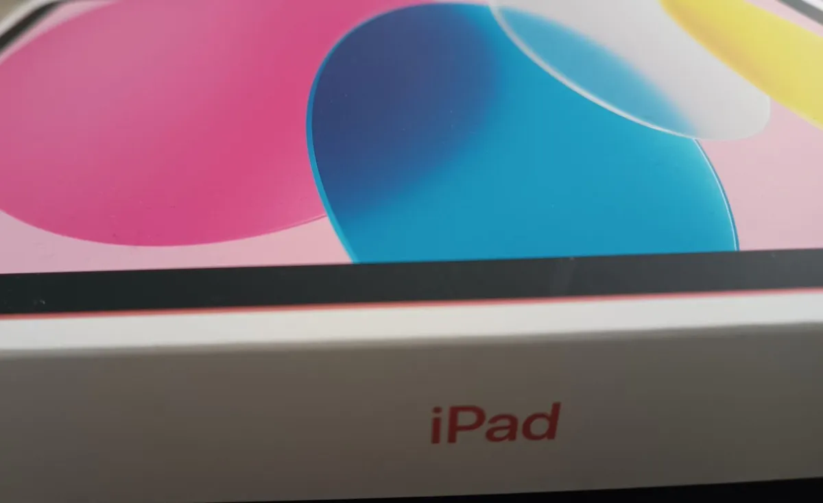 Apple IPad A16 - Image 2