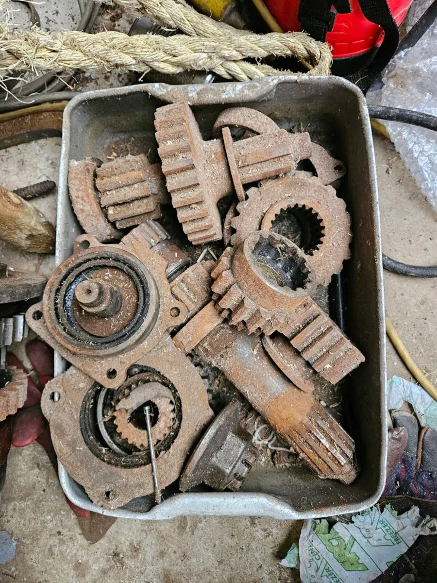 Gears - Image 1