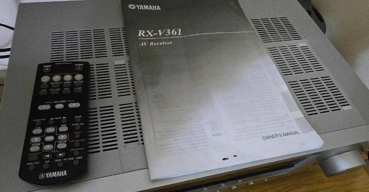 YAMAHA AMPLIFIER/AV RECIVER AND 5.1 SPEAKERS - Image 2