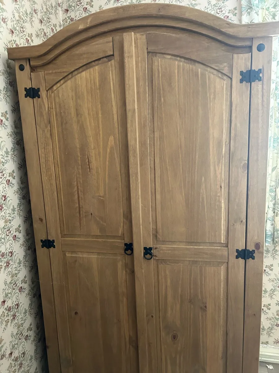 Furniture - Image 4
