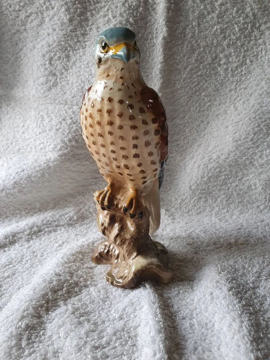 Vintage Beswick Kestrel Figurine - Image 4