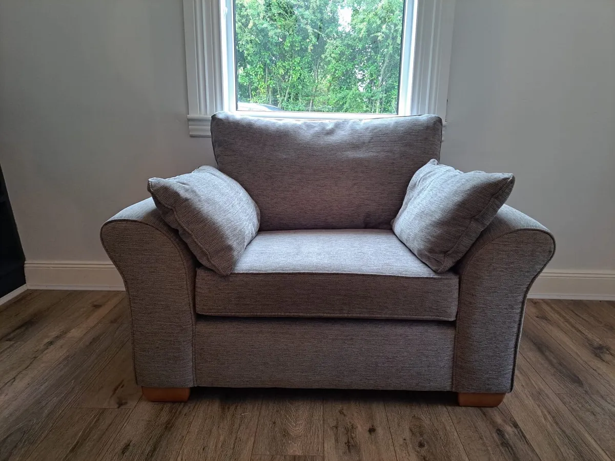 Sofa Chair - Image 1