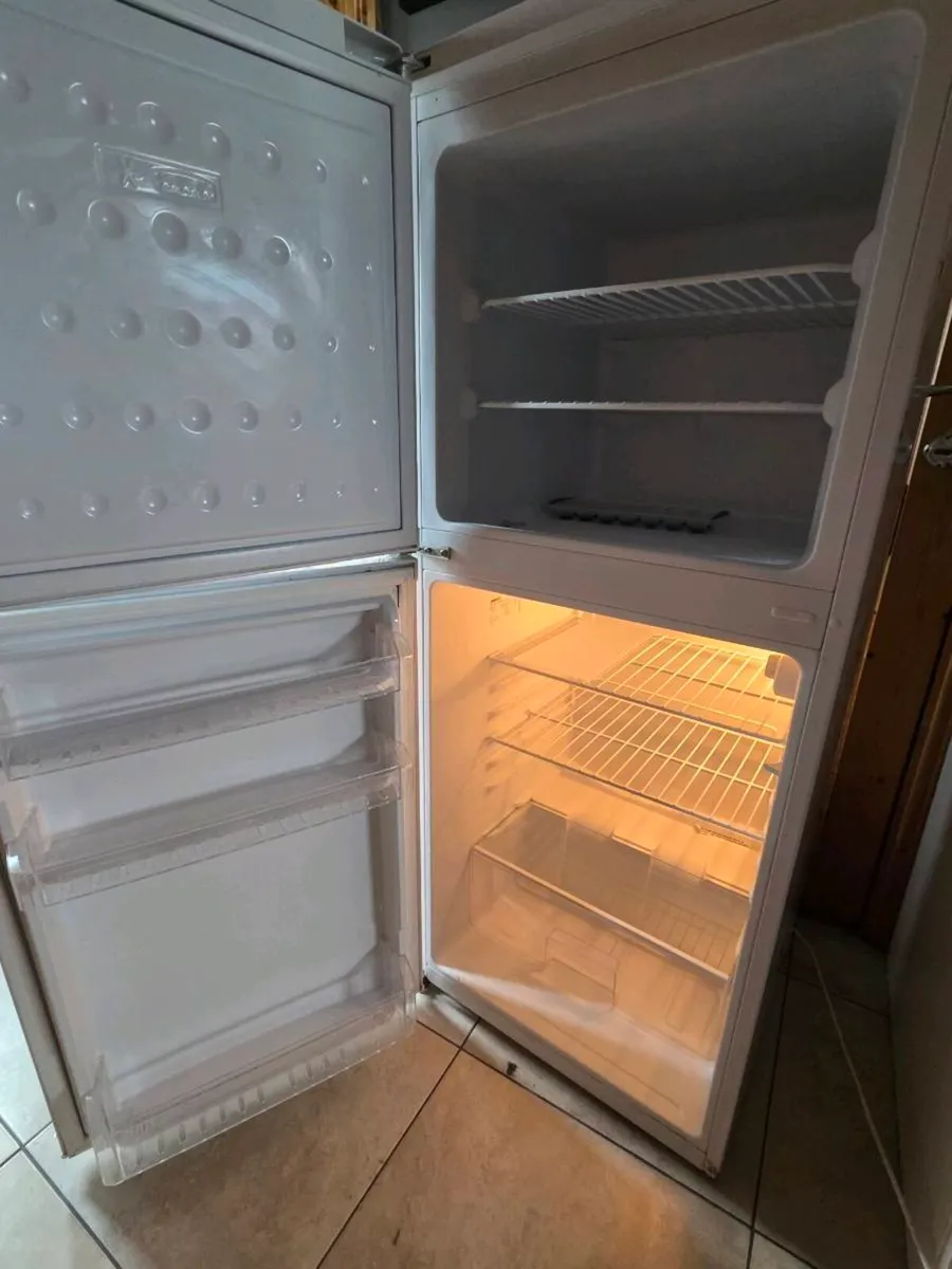 Beko fridge freezer - Image 3