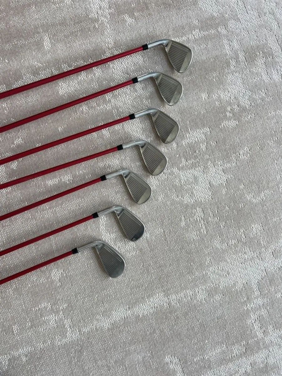 Callaway Xr Irons - Regular Flex Graphite Shafts - 5-PW - Image 1