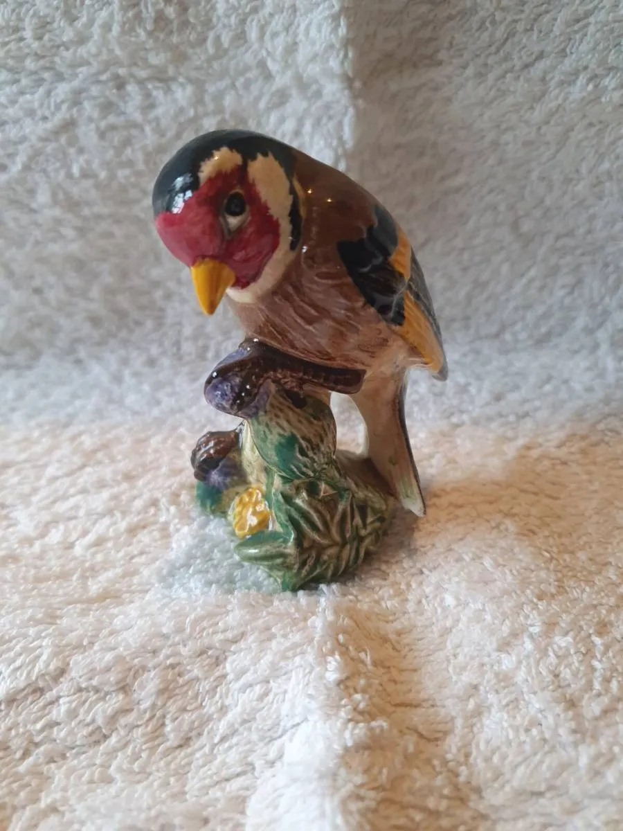 Vintage Beswick Goldfinch Bird Figurine - Image 1