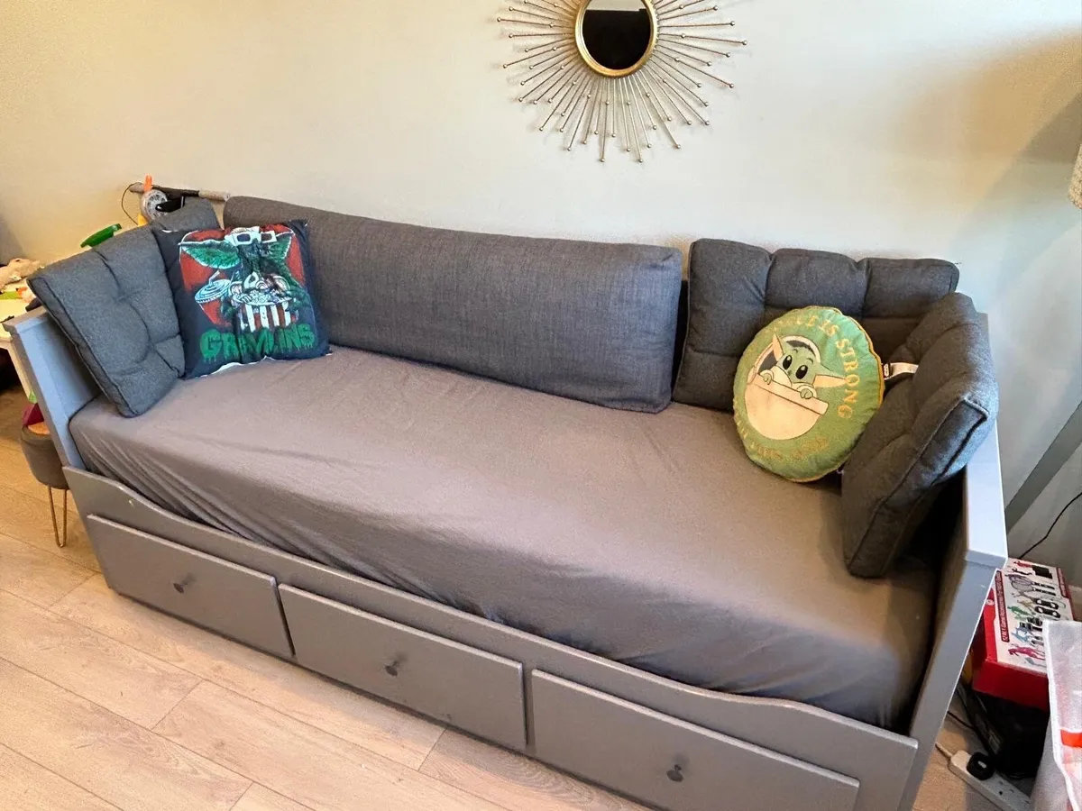 Sofa bed - Image 1