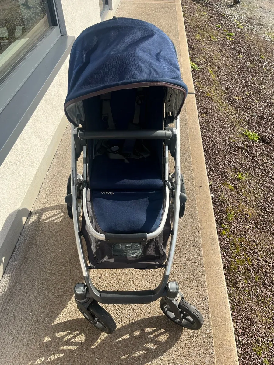 Uppababy Vista buggy with bassinet - Image 2