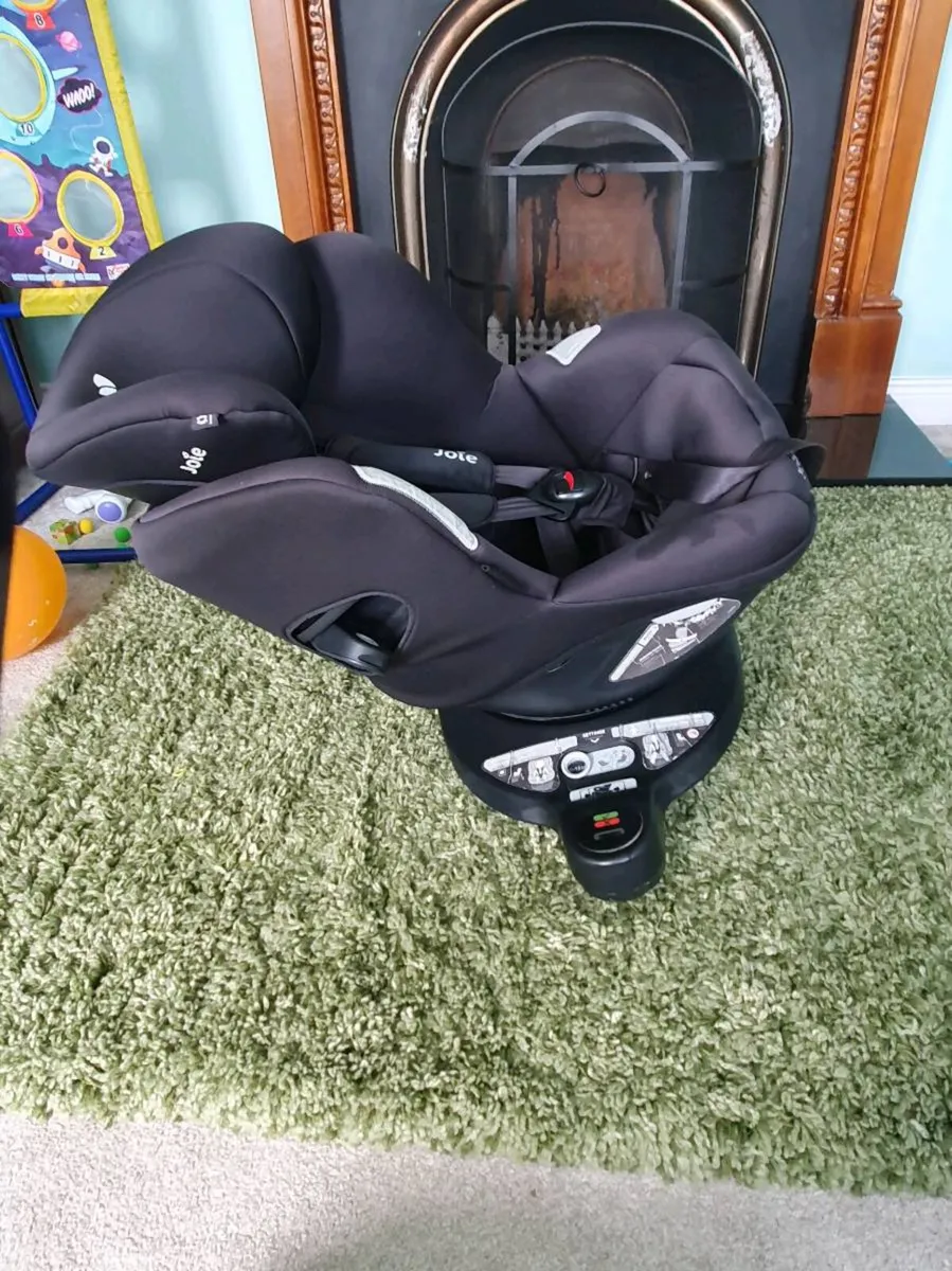 Car Seats - Image 3