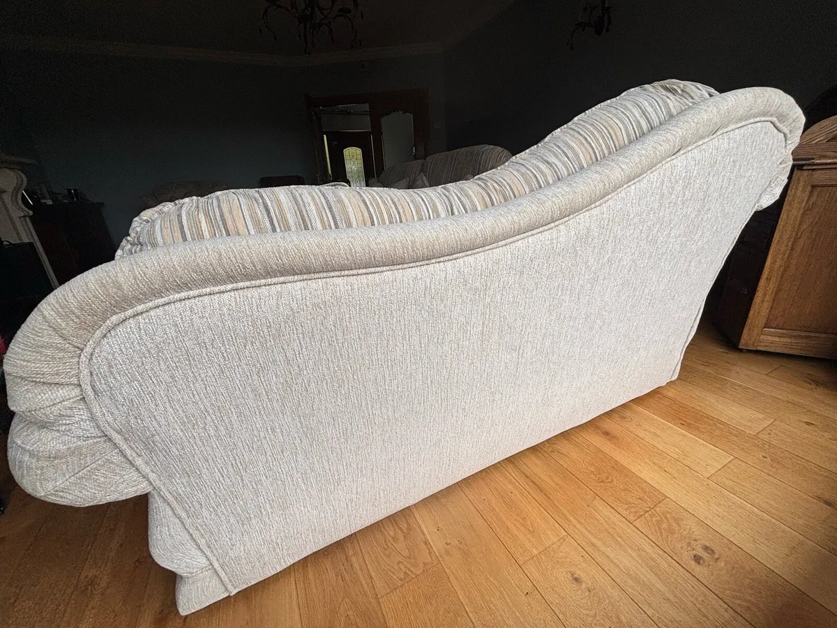 Couch set - Image 4