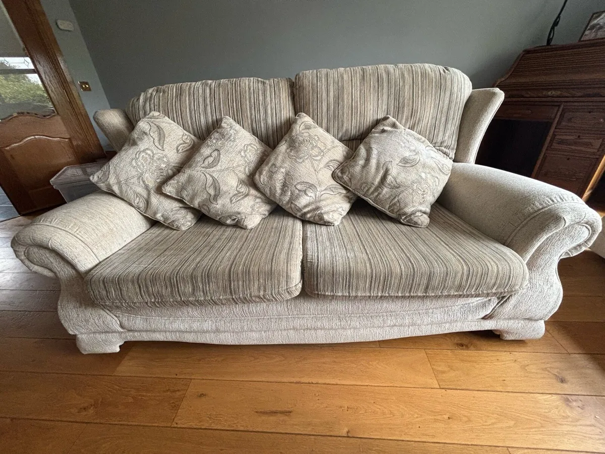 Couch set - Image 1