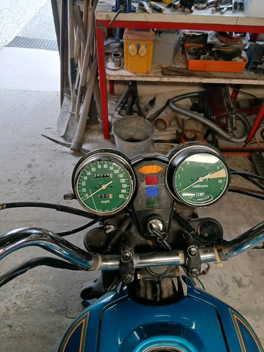 1976 honda GL 1000 - Image 2
