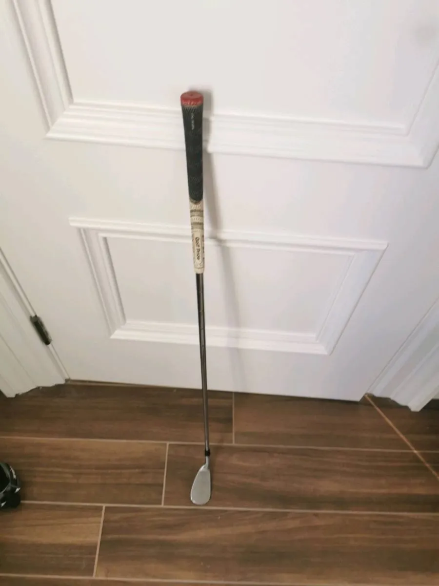 52 degree wedge titleist sm7 - Image 1