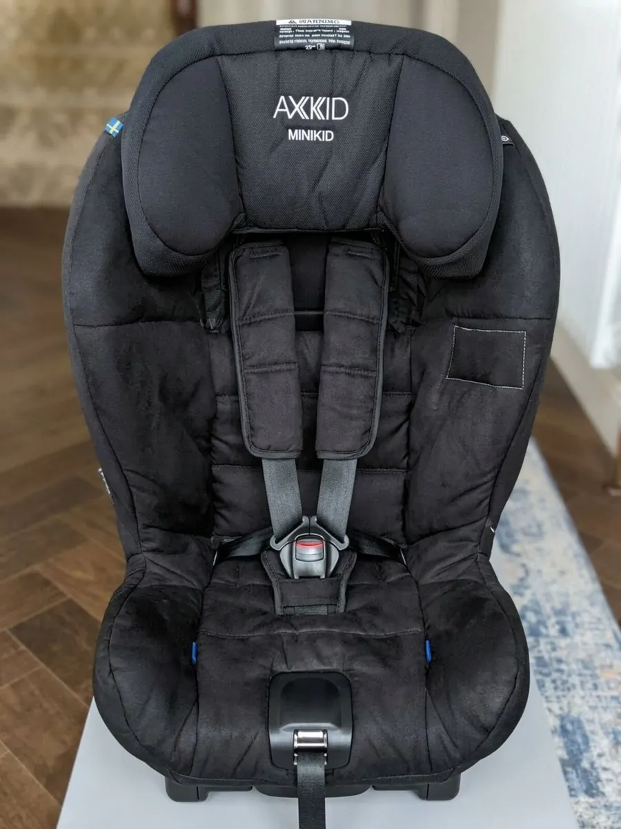 Axkid Minikid 2 Extended Rear-Facing Car Seat (Up - Image 1