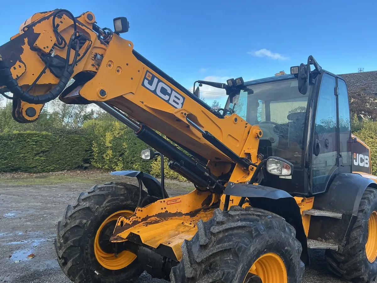 JCB TM 320s - Image 2