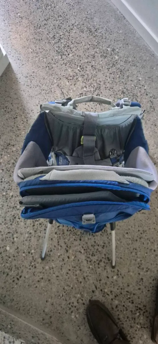 Thule Sapling Infant Backpack Carrier - Image 3