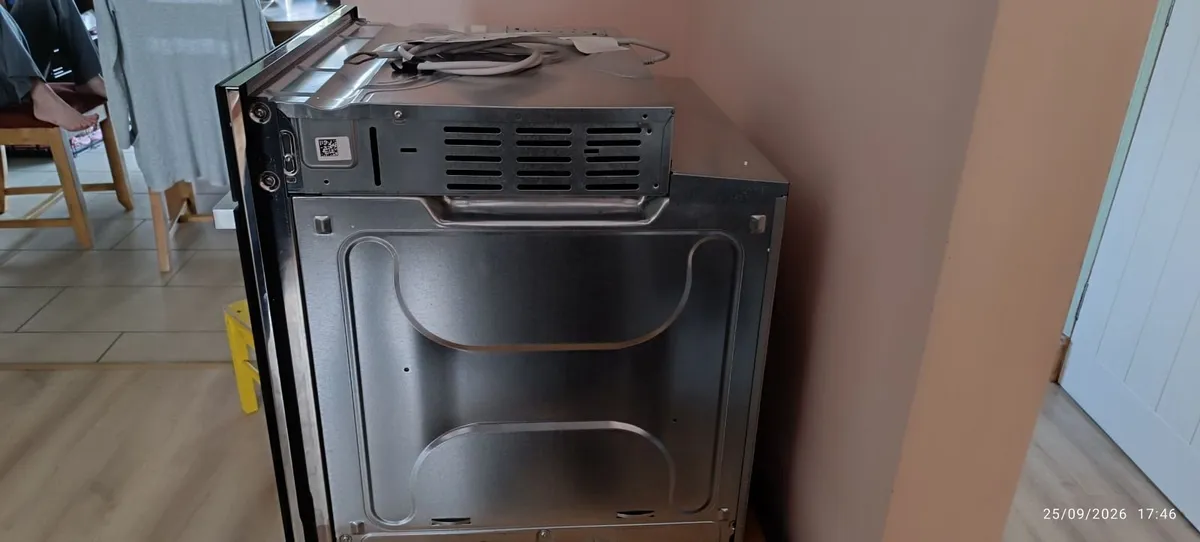 Miele Oven - Image 4