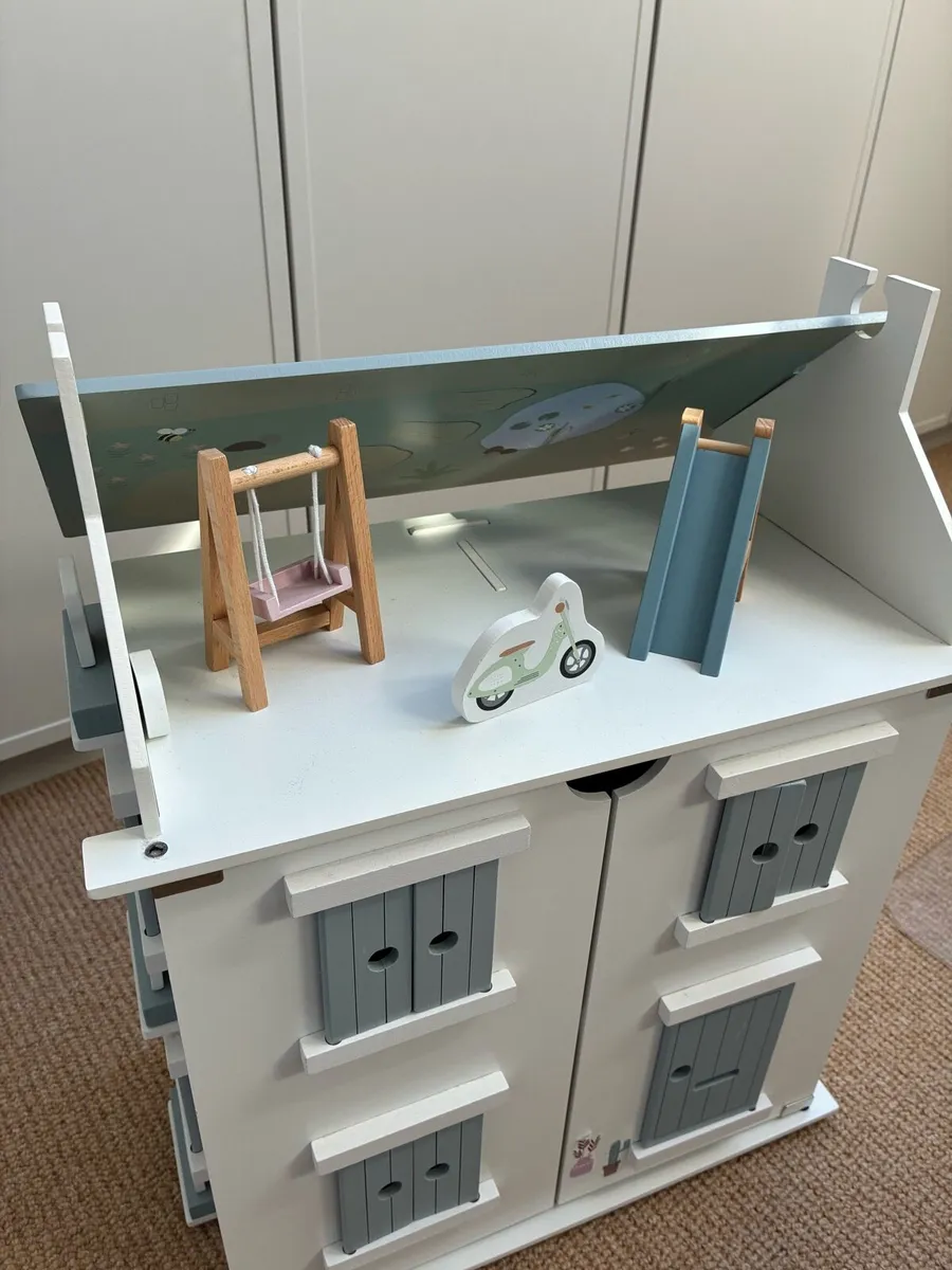 Little Dutch Doll House - Image 3