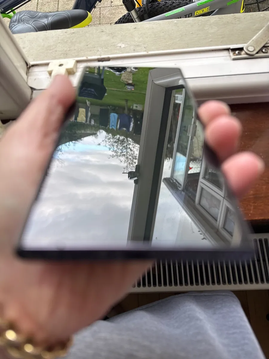 Samsung Ultra 23 - Image 3