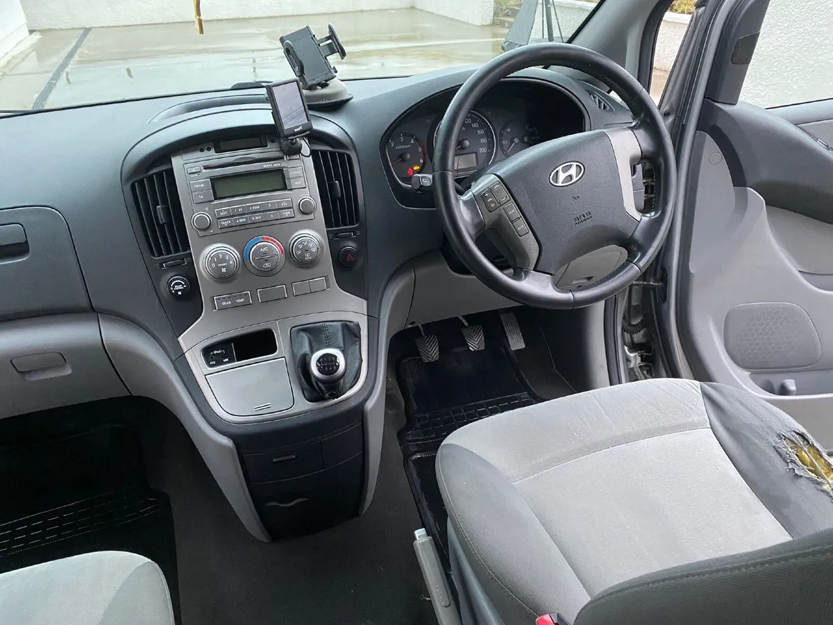Hyundai Montana 2014 - Image 2