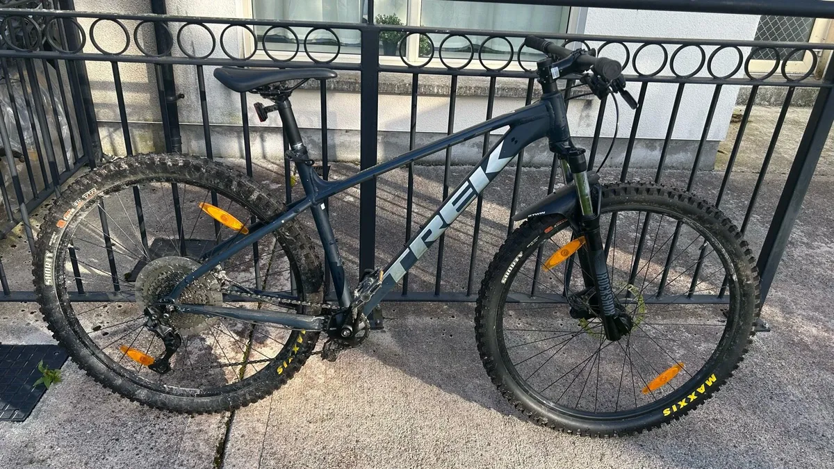 Trek Marlin 7 - Image 1