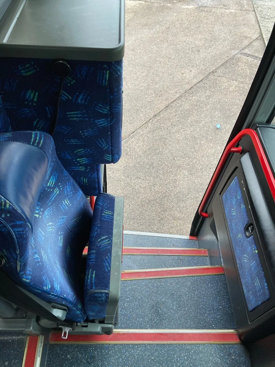 Man Vanhool - Image 3
