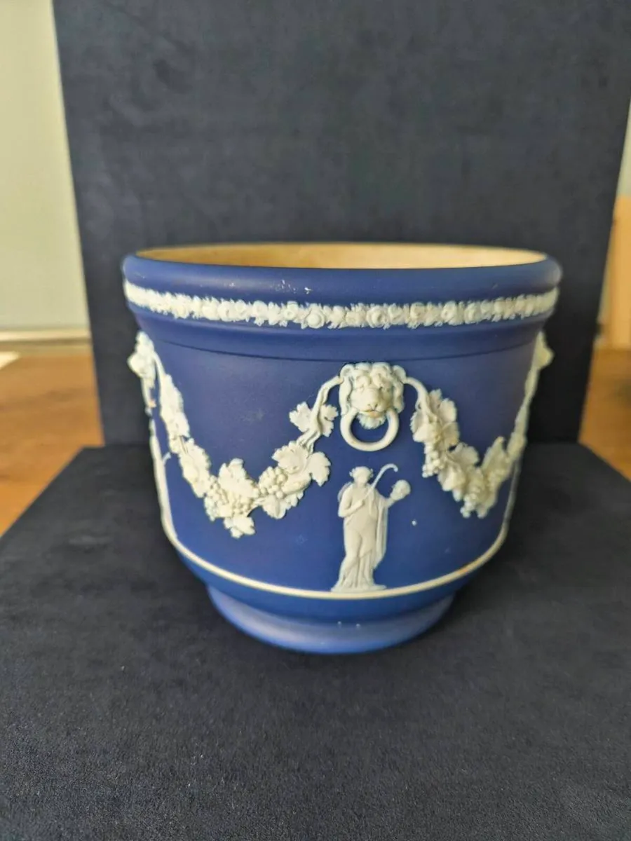 Antique blue jasperware planter - Image 1