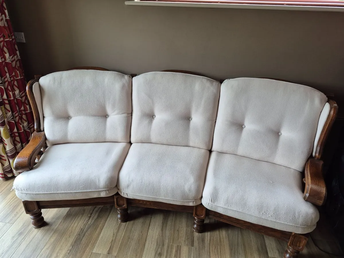 3 seater curved couch - Image 4