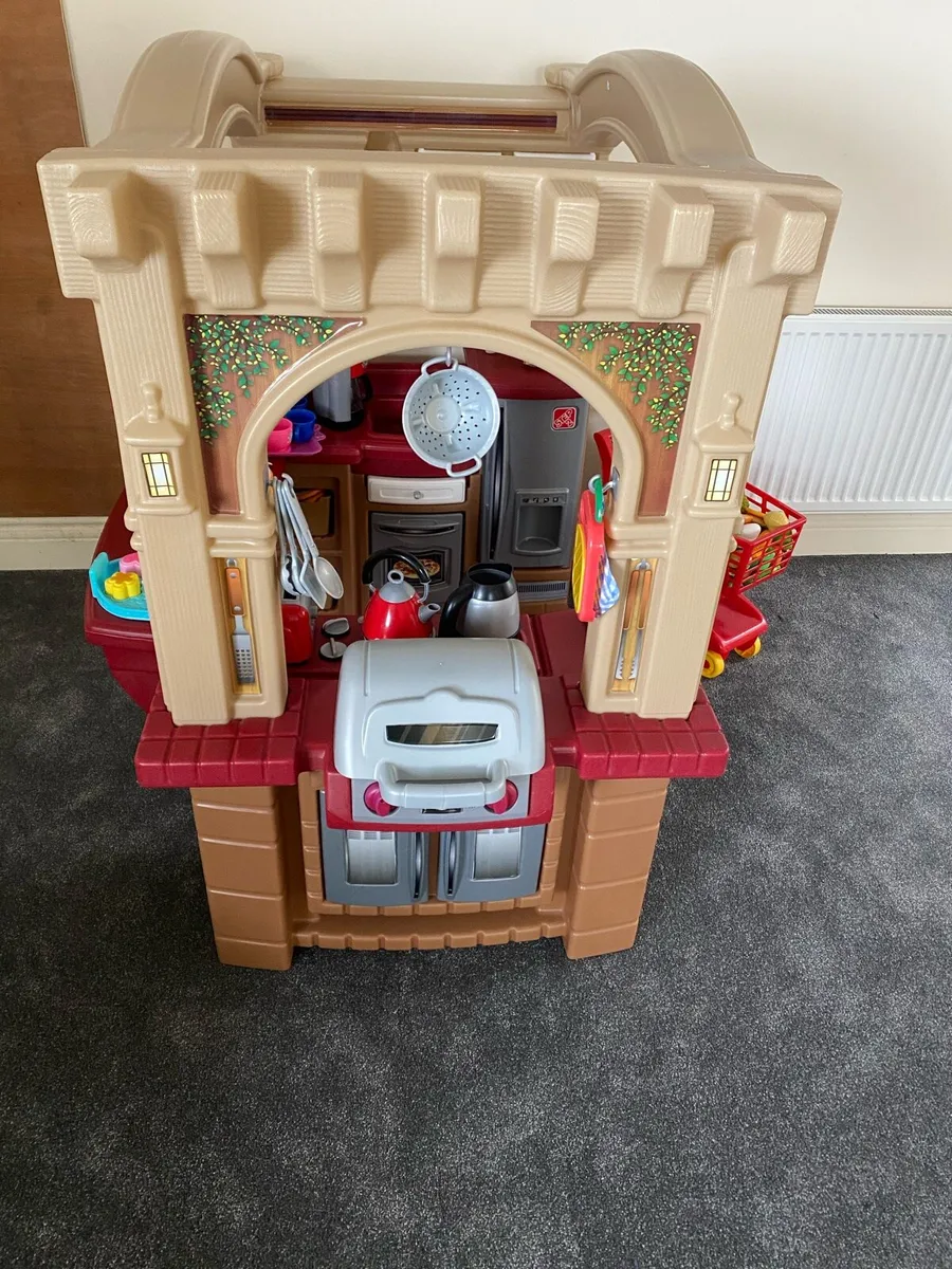 Toy kitchen - Image 2