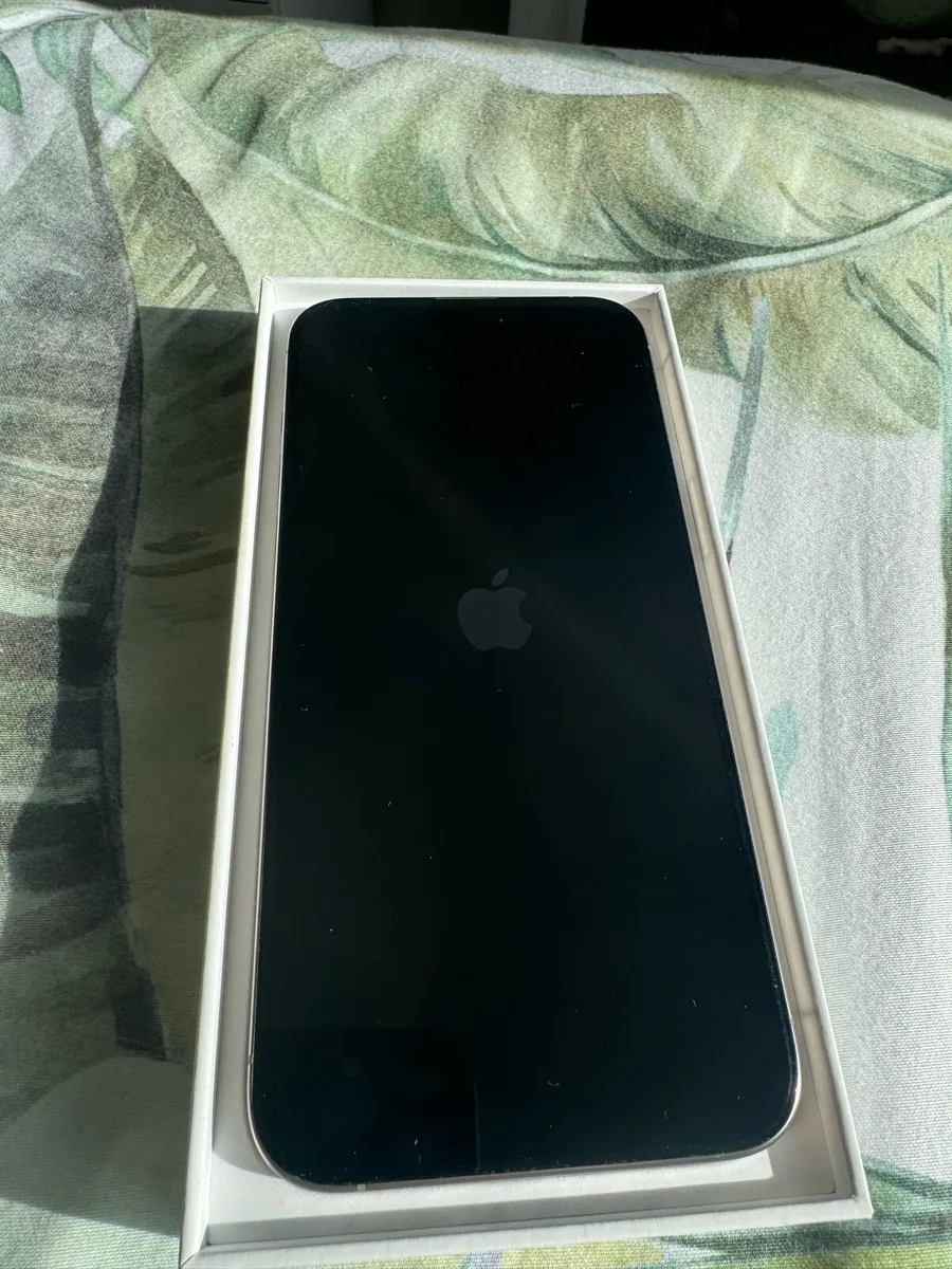 iPhone 15 pro max - Image 3