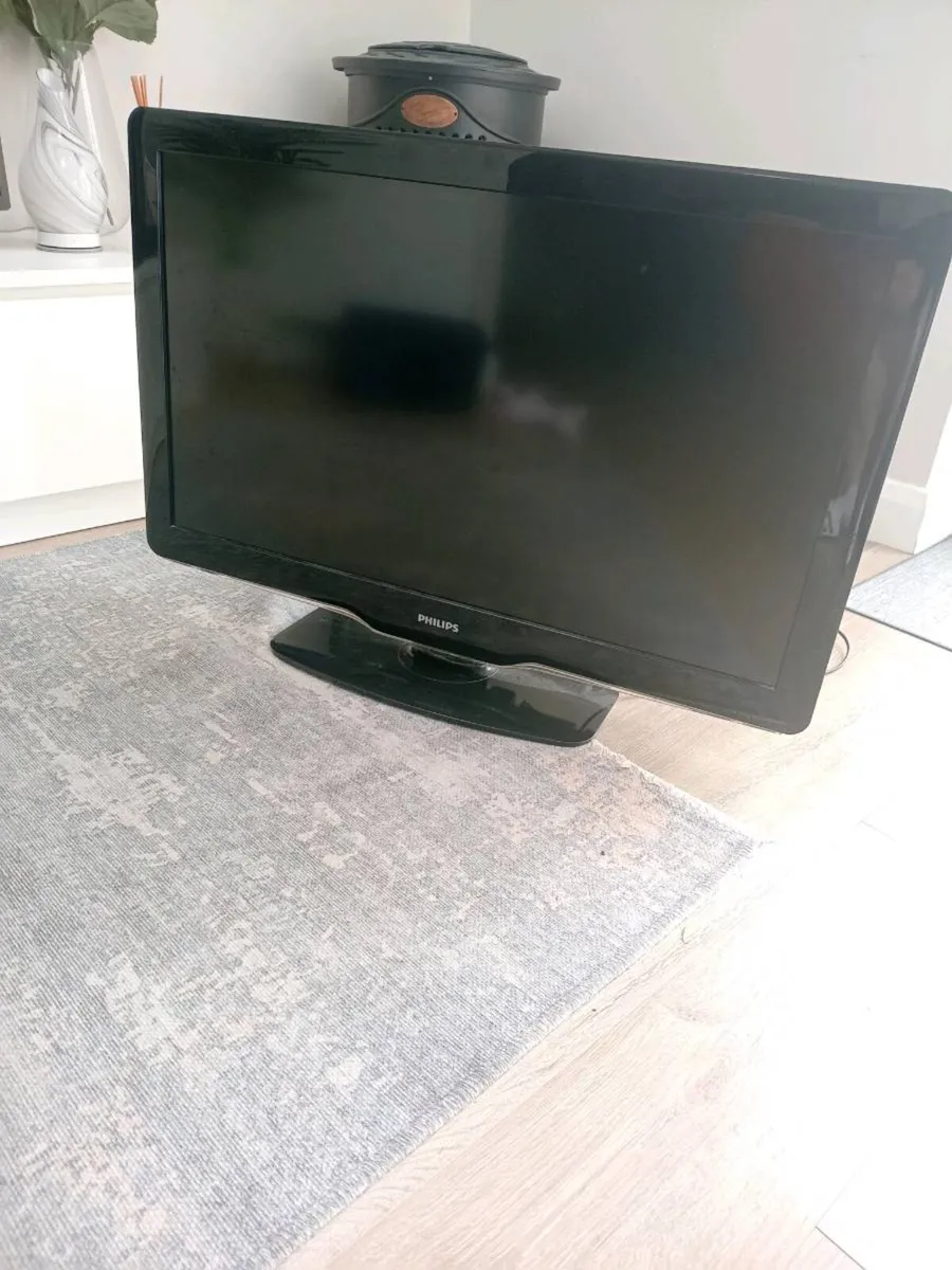37 inch Philips TV - Image 2