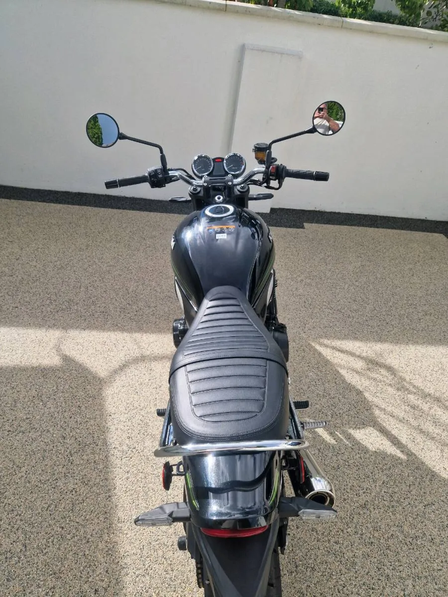 Motorcycle - Image 3