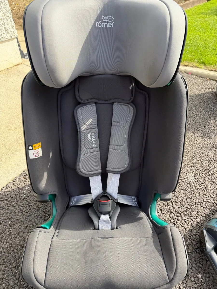 Child Car Seat - Image 3