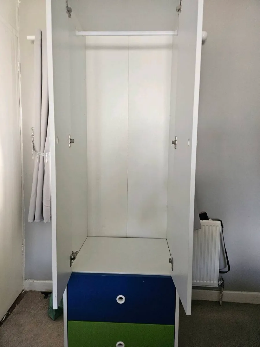 Kids wardrobe - Image 2