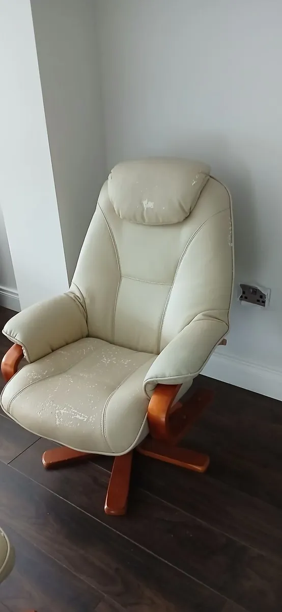 Recliner chair - Image 2